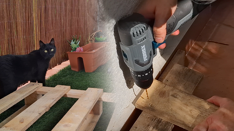 NÖVÉNYLÁDA RAKLAPBÓL, EGYEDI NÖVÉNYFUTTATÓVAL